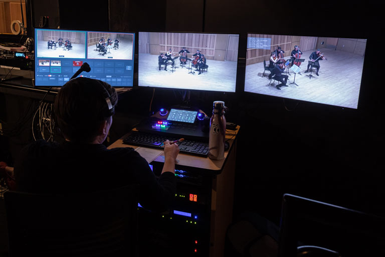 Live Streaming Control Room